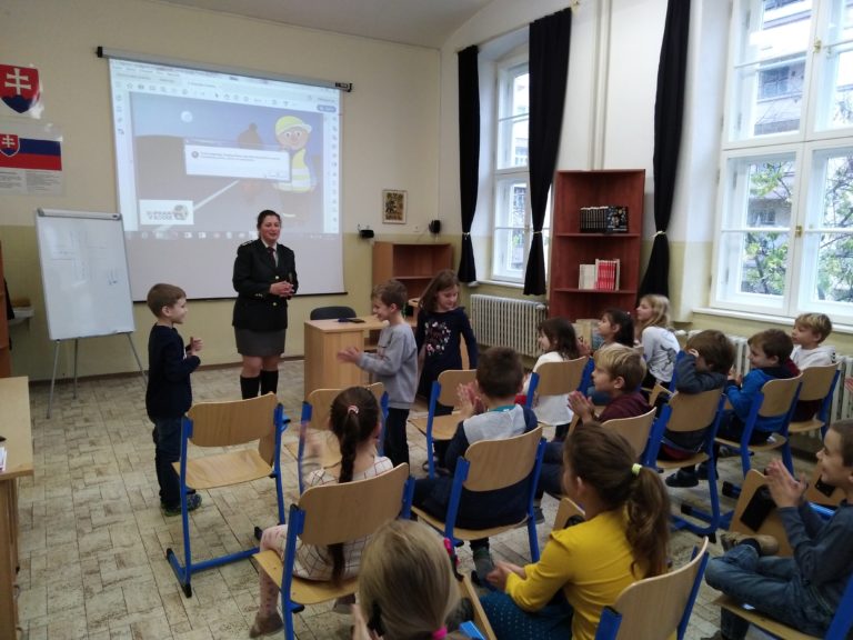 Póla radí deťom