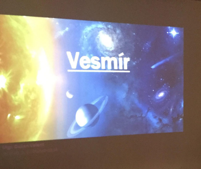 Vesmír