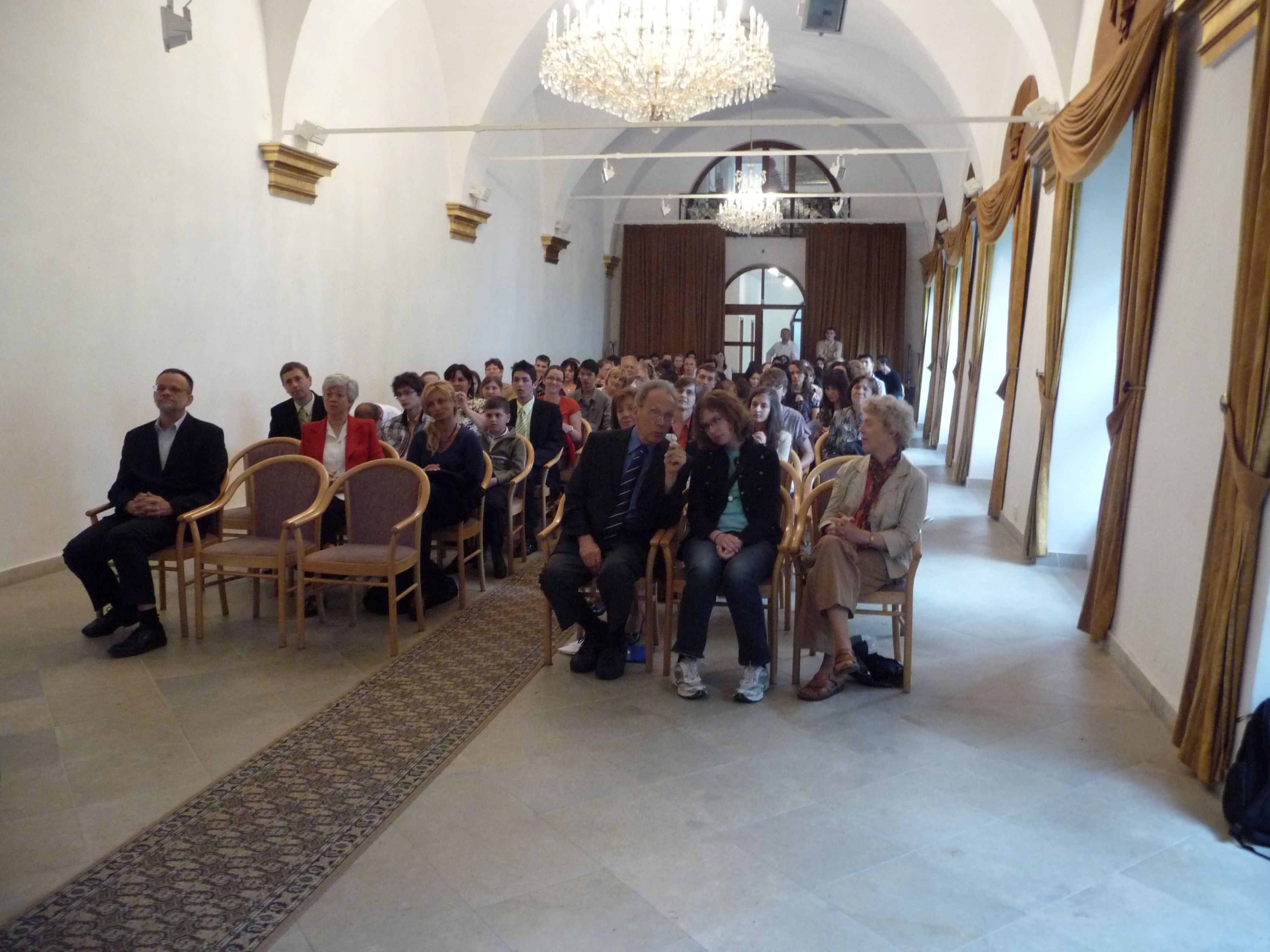 Hodžov novinový článok 2010. Slávnostné vyhodnotenie celoslovenskej literárnej súťaže.